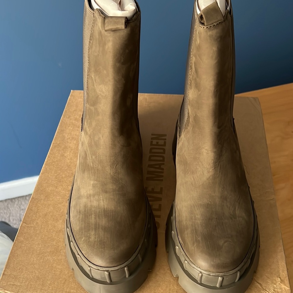 Steve Madden boots